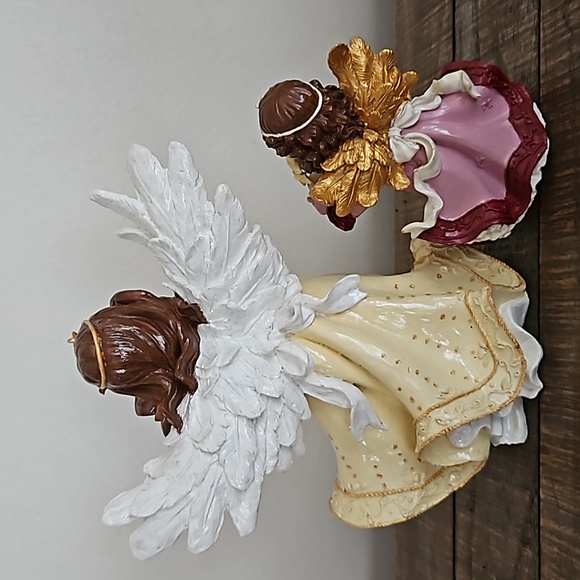 Vintage Angeles Handpainted - Picture 2 of 4